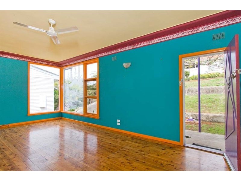 12 Balmer Crescent, Woonona NSW 2517