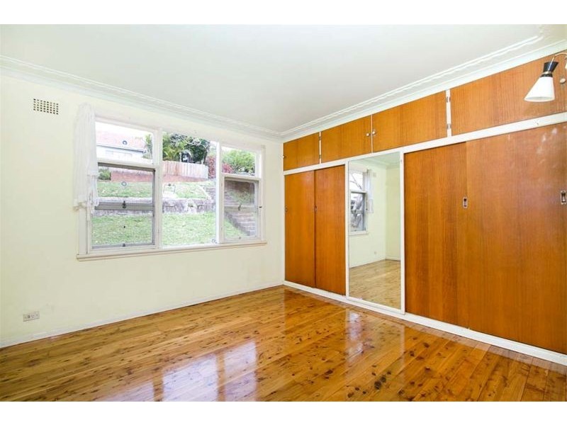 12 Balmer Crescent, Woonona NSW 2517