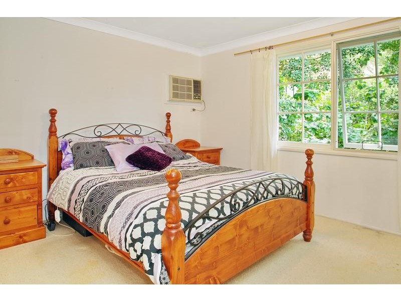 42 Kanangra Drive, Thirroul NSW 2515