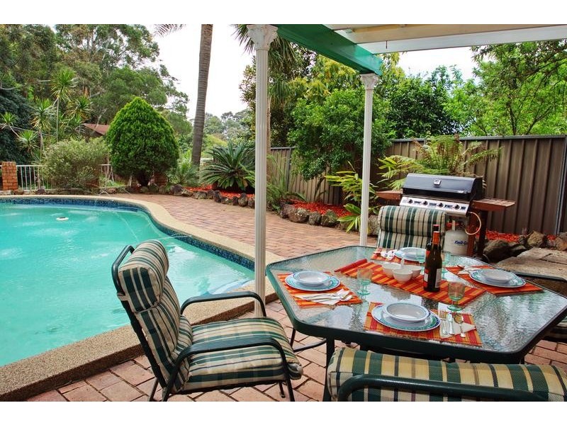 42 Kanangra Drive, Thirroul NSW 2515