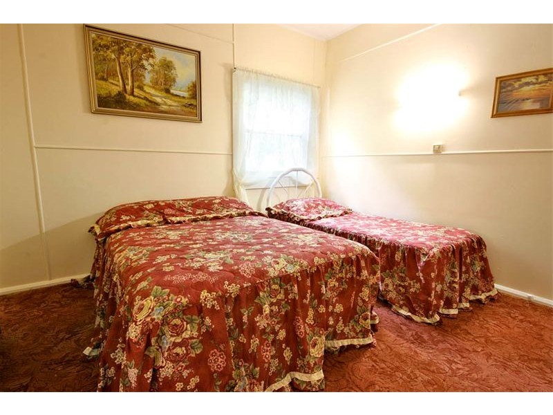 18b Pass Avenue, Thirroul NSW 2515