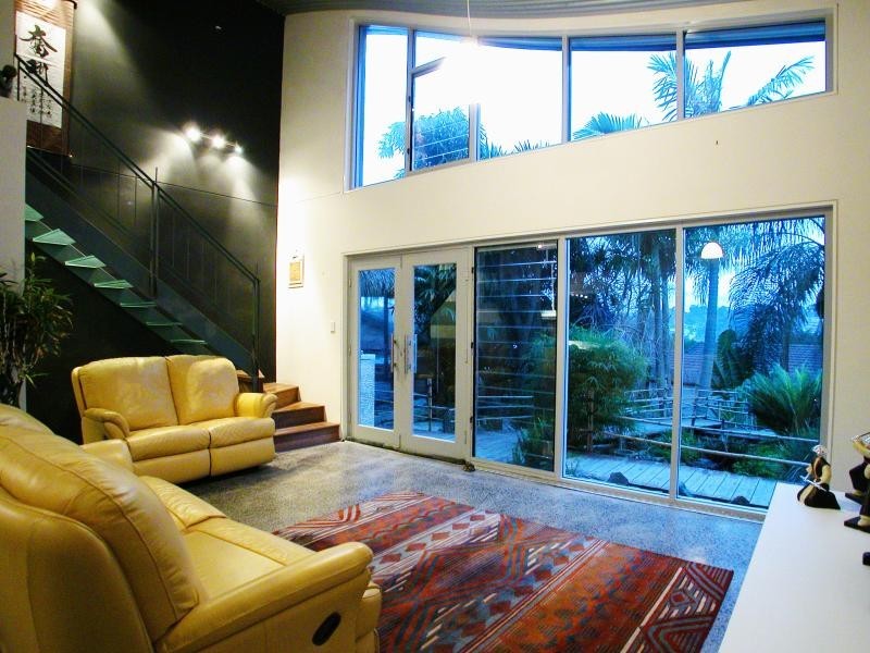 18a  The Crescent, Helensburgh NSW 2508