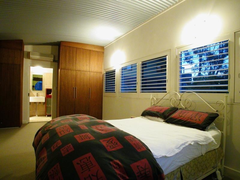 18a  The Crescent, Helensburgh NSW 2508