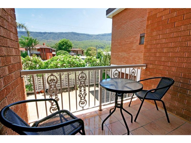 5/235  Lawrence Hargrave Drive, Thirroul NSW 2515
