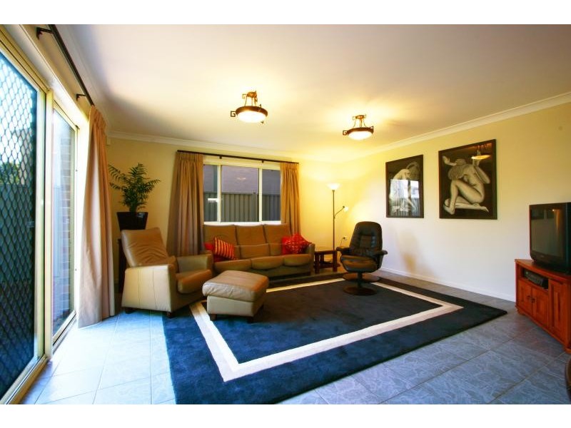 13  Godolphin Street, Bulli NSW 2516