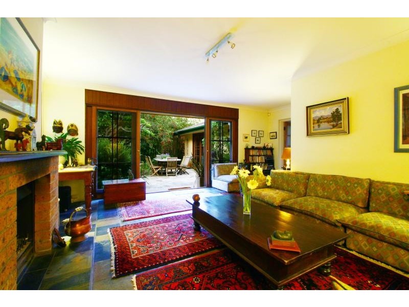816 Lawrence Hargrave Drive, Coledale NSW 2515