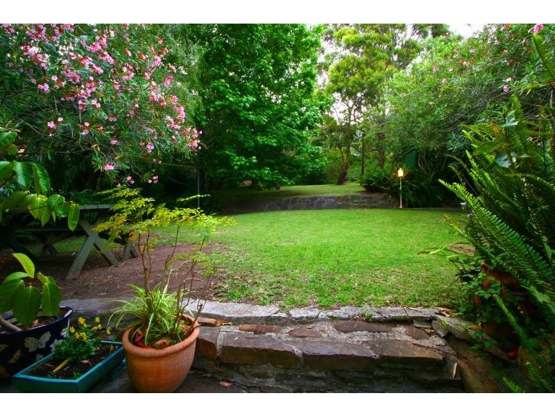 816 Lawrence Hargrave Drive, Coledale NSW 2515