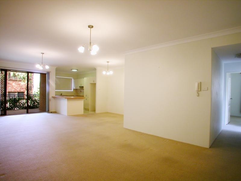 17/14  Raymond Rd, Thirroul NSW 2515