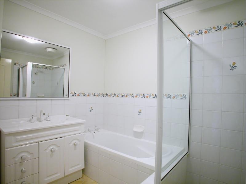 17/14  Raymond Rd, Thirroul NSW 2515