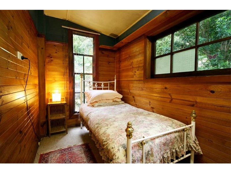 54  Railway Street, Austinmer NSW 2515