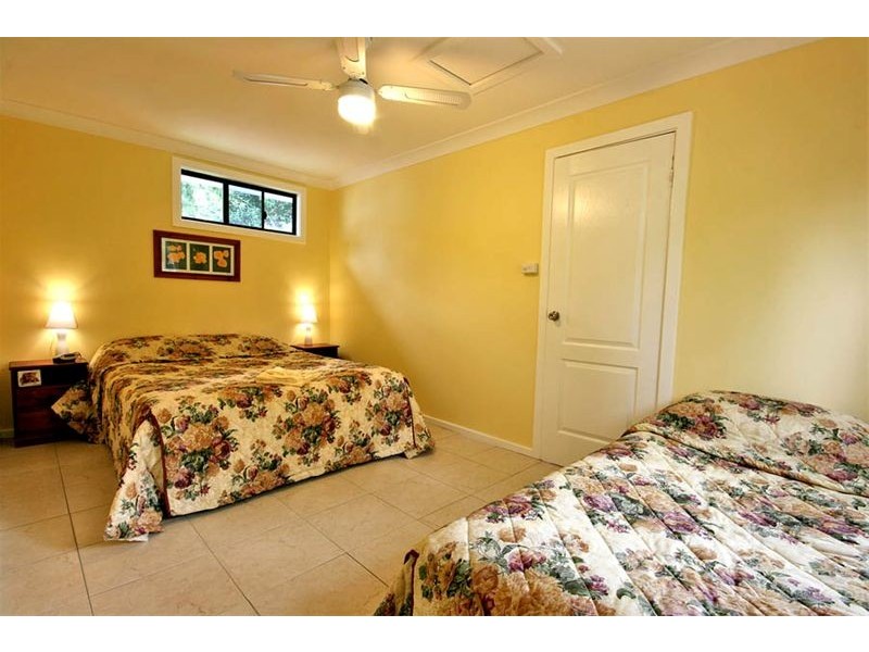 18b  Pass Avenue, Thirroul NSW 2515