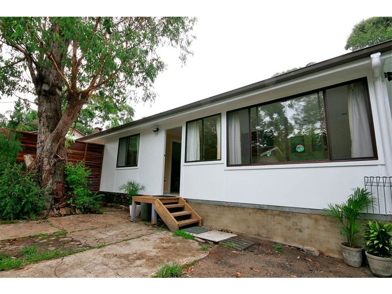 18b  Pass Avenue, Thirroul NSW 2515