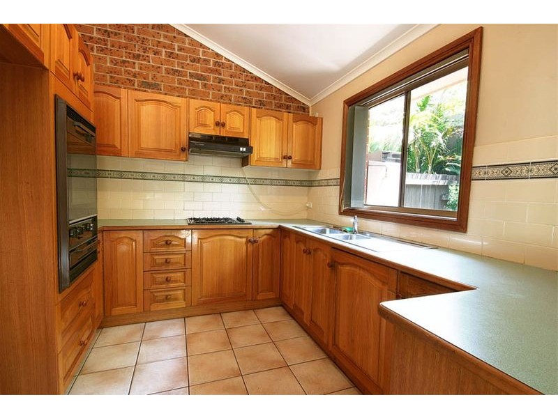 2/92  Phillip Street, Thirroul NSW 2515