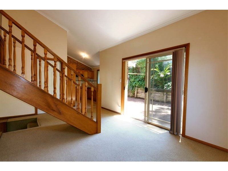 2/92  Phillip Street, Thirroul NSW 2515