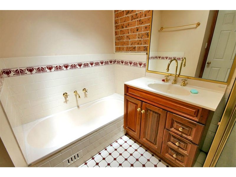 2/92  Phillip Street, Thirroul NSW 2515