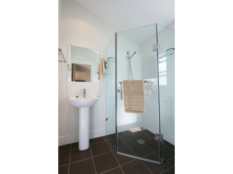 13 Arthur Street, Thirroul NSW 2515