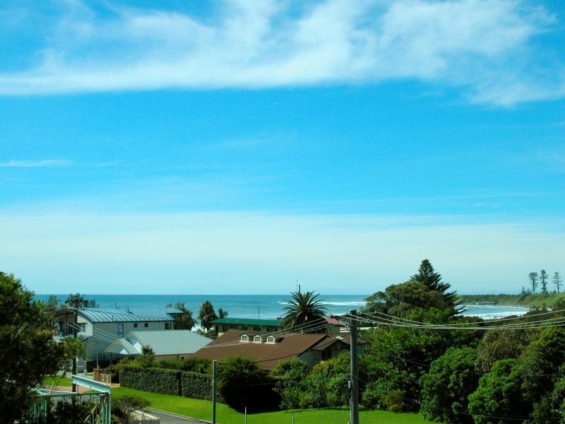 28  Corbett Avenue, Thirroul NSW 2515