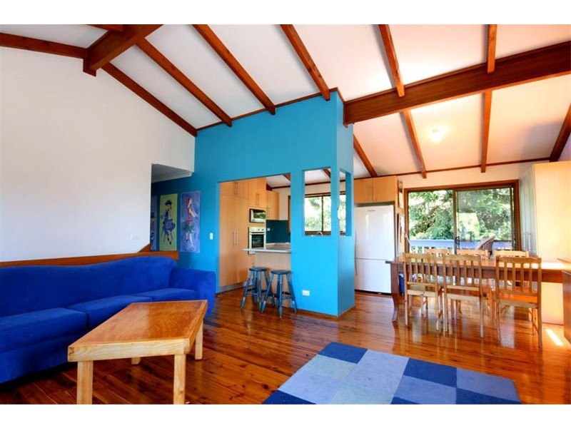 28  Highlands Parade, Bulli NSW 2516