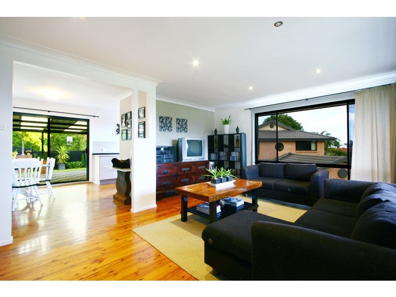 12  Nardoo Crescent, Thirroul NSW 2515