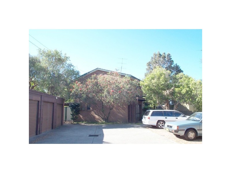 3/8  Kiandra Road, Woonona NSW 2517