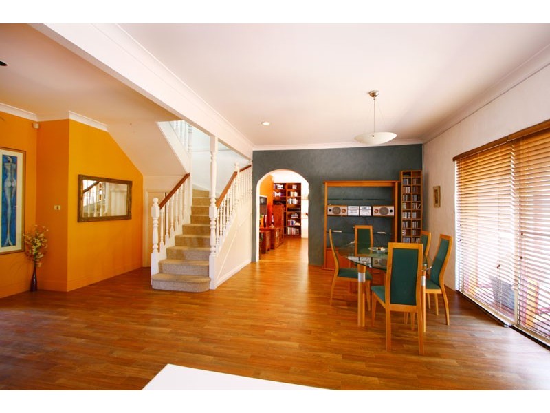 8 McCauley Street, Thirroul NSW 2515
