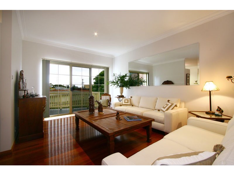 3/4  Newbold Close, Thirroul NSW 2515