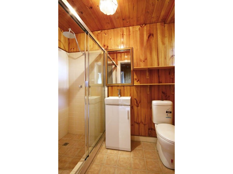 32  Robinsville Cresent, Thirroul NSW 2515