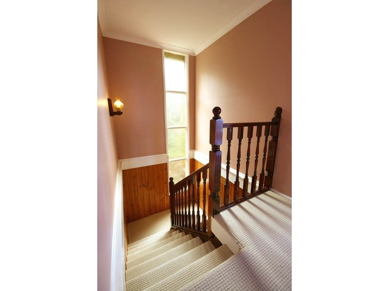 32  Robinsville Cresent, Thirroul NSW 2515