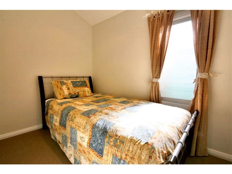 13  Arthur Street, Thirroul NSW 2515