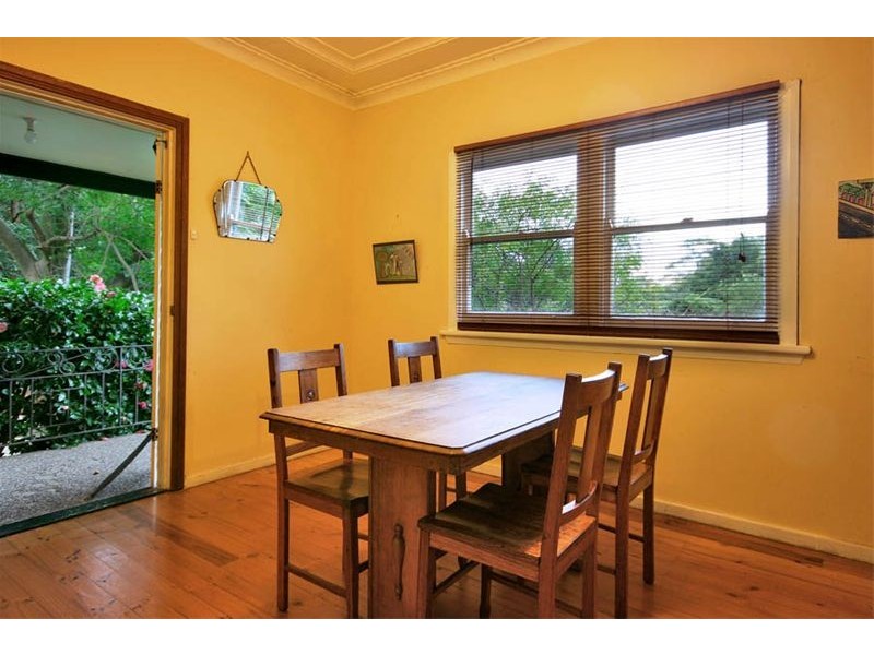 4  Sea Foam Avenue, Thirroul NSW 2515