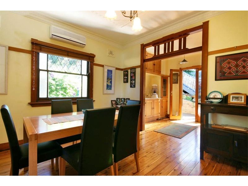 8  Virginia Terrace, Thirroul NSW 2515