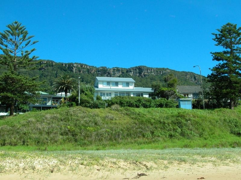 62  Lawrence Hargrave Drive, Thirroul NSW 2515