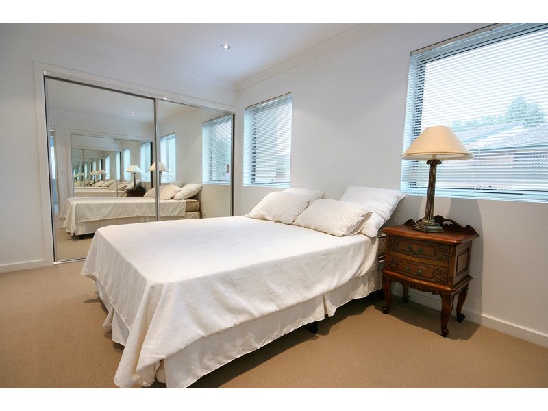 5  Station Street, Thirroul NSW 2515