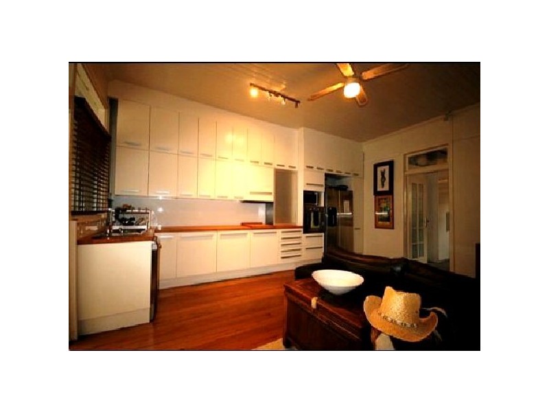3/246  Lawrence Hargrave Drive, Thirroul NSW 2515