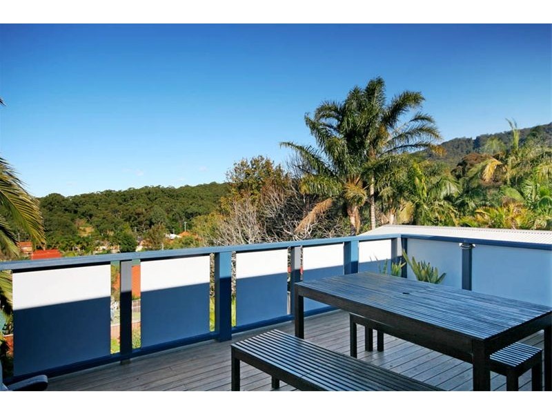 17  George Avenue, Bulli NSW 2516