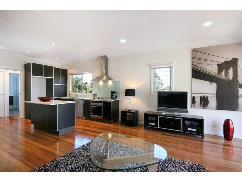 2/25  Mason Street, Thirroul NSW 2515