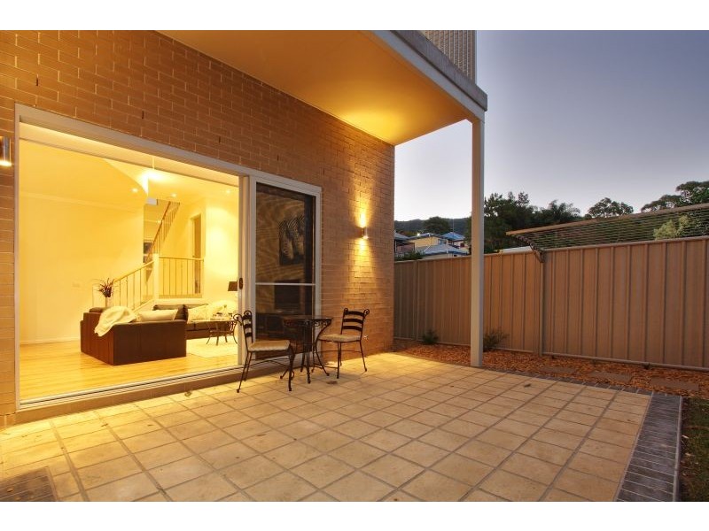 4/25  Mason Street, Thirroul NSW 2515