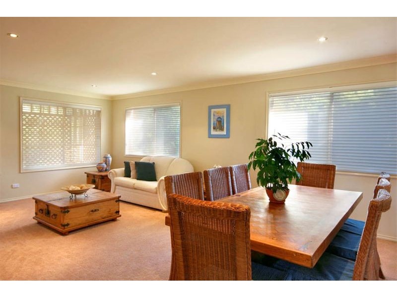 14 Seabreeze Place, Thirroul NSW 2515