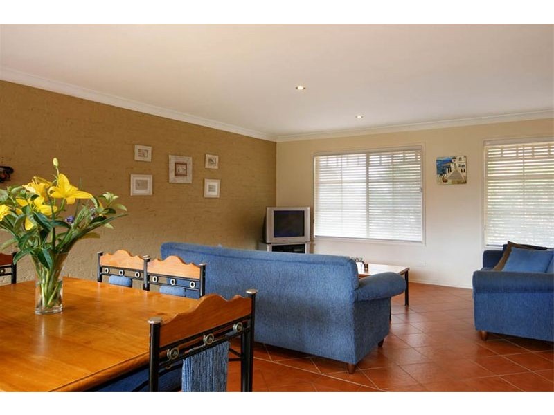 14 Seabreeze Place, Thirroul NSW 2515