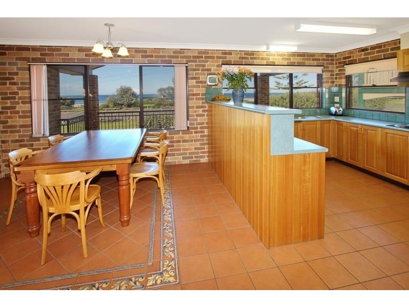 8  Mary Street, Thirroul NSW 2515