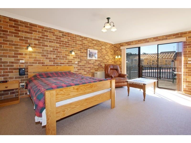 8  Mary Street, Thirroul NSW 2515