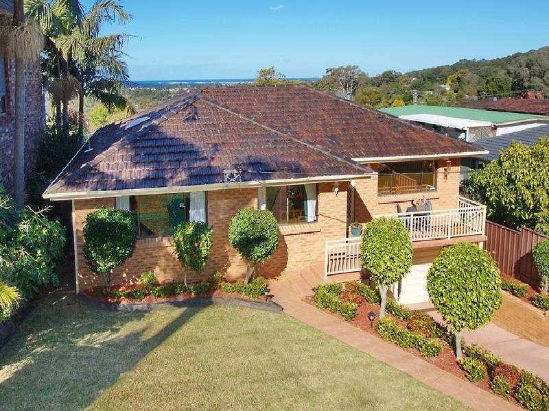 3  Cornock Avenue, Thirroul NSW 2515