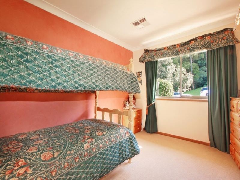 3  Cornock Avenue, Thirroul NSW 2515
