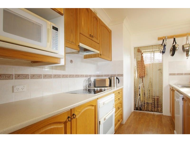 7/17  Henley Road, Thirroul NSW 2515