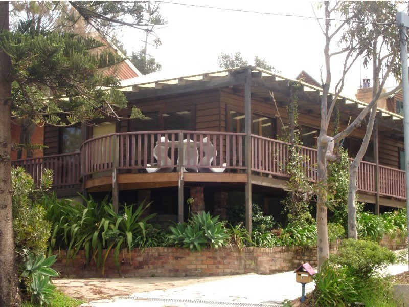 4 Lawrence Hargrave Drive, Austinmer NSW 2515