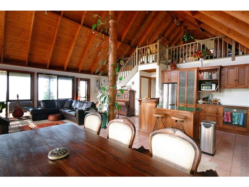 8  Railway Avenue, Scarborough NSW 2515