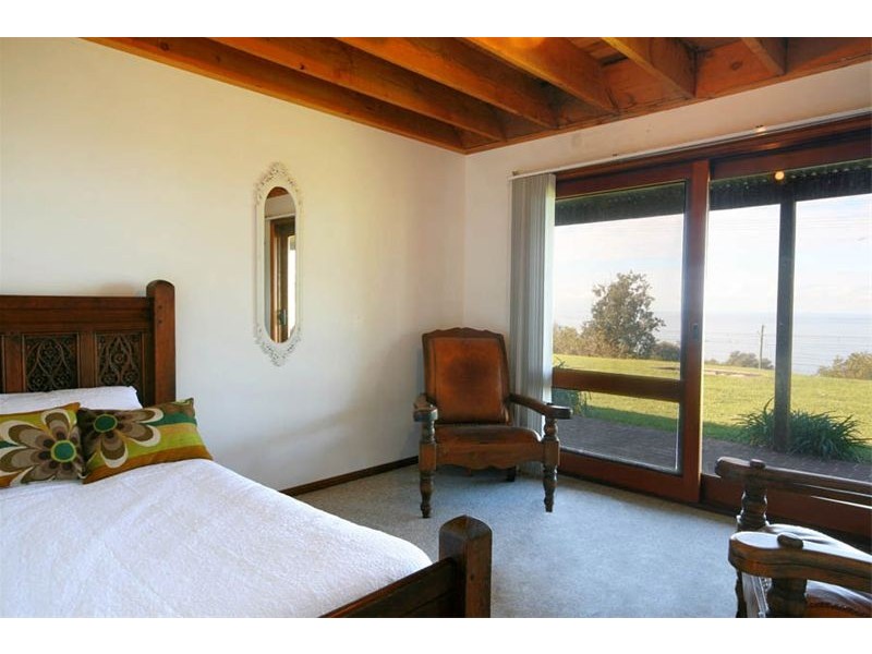 8  Railway Avenue, Scarborough NSW 2515