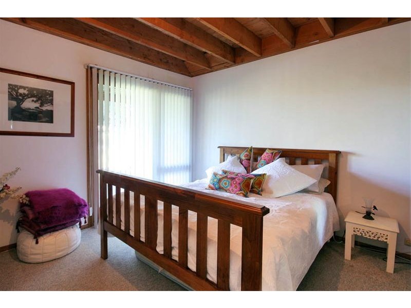 8  Railway Avenue, Scarborough NSW 2515