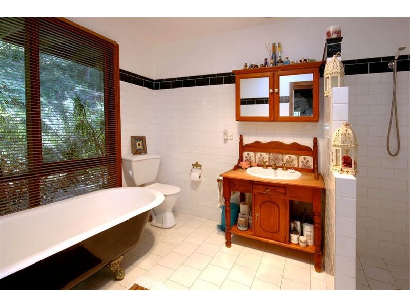 8  Railway Avenue, Scarborough NSW 2515