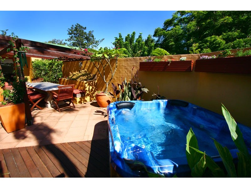 8 McCauley Street, Thirroul NSW 2515